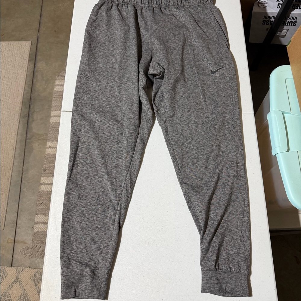 Nike Men's Gray Sweatpants